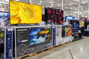 Best Time to Buy a TV in Canada in [year]